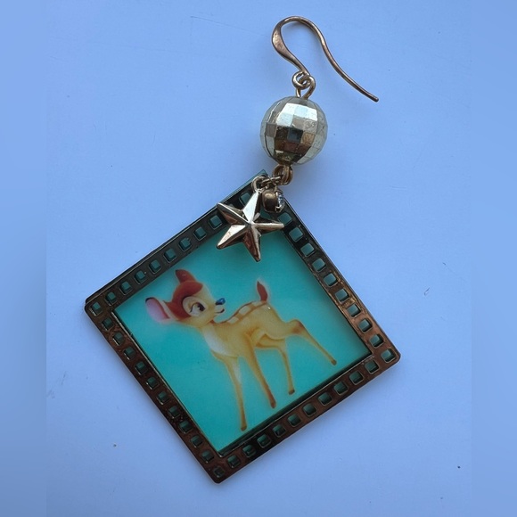 Disney Bambi dangling film earring - Picture 3 of 4